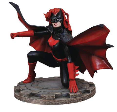 DC Gallery: Batwoman (Comic)