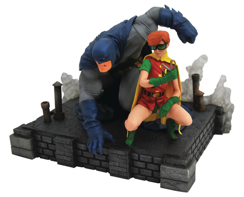 DC Gallery: Dark Knight Returns Batman and Robin